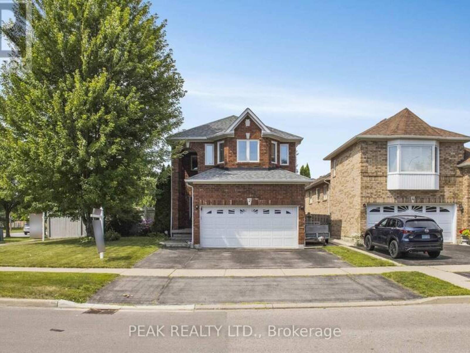 2 BAKERVILLE STREET, Whitby, Ontario L1R 2K3