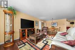 24 HICKORY GROVE | Belleville Ontario | Slide Image Nine