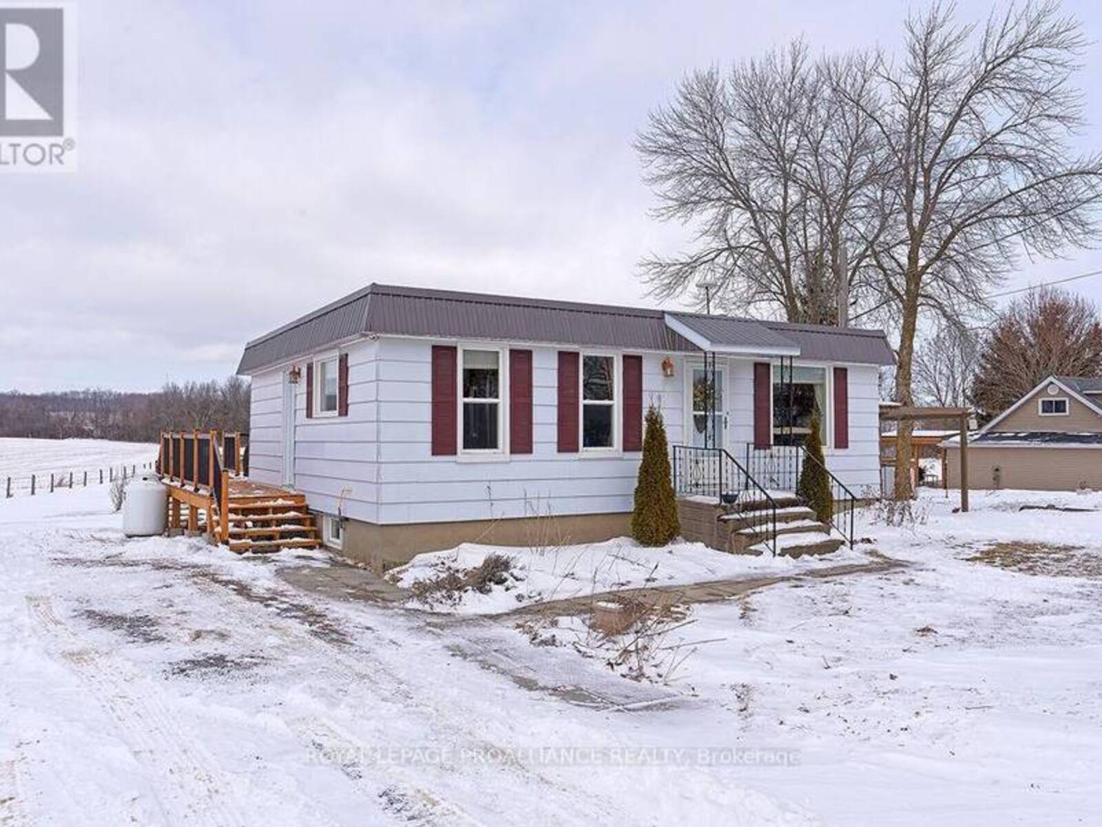 410 GRILLS ROAD, Quinte West, Ontario K8N 4Z5