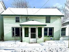 15 MURNEY STREET Belleville Ontario, K8P 3N5