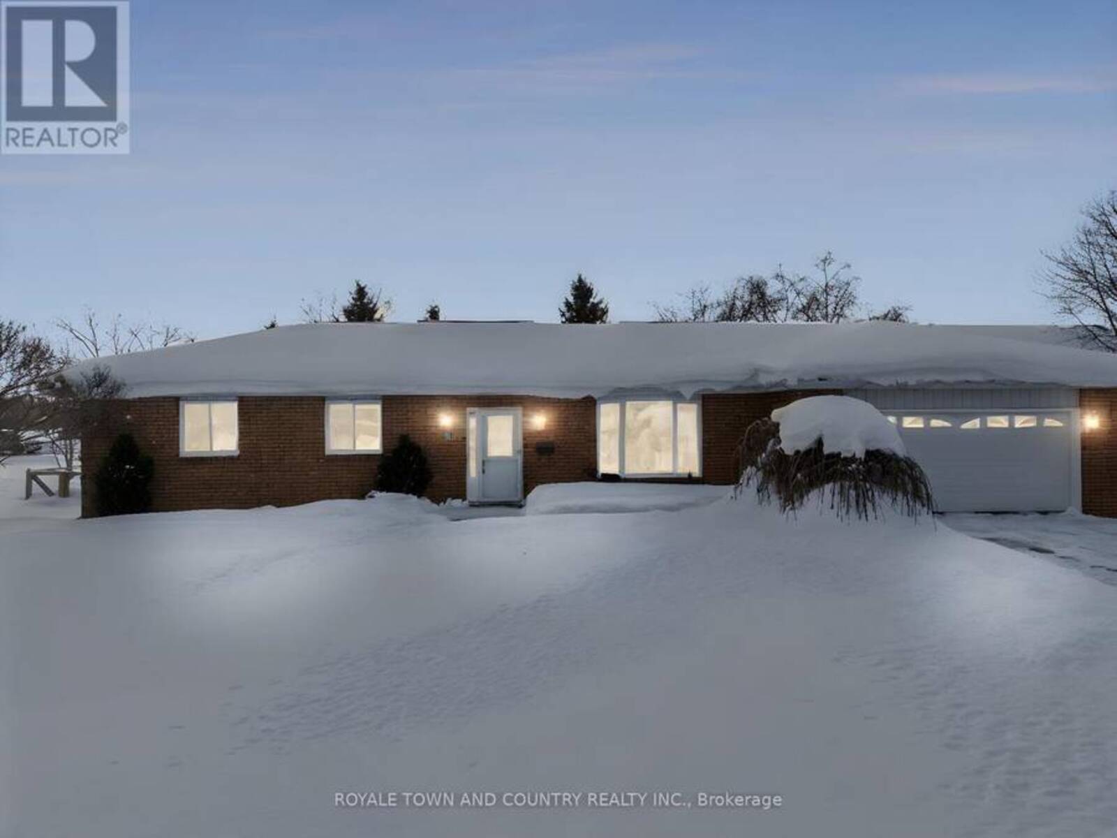 6 DOBLE DRIVE, Kawartha Lakes, Ontario K0M 2M0