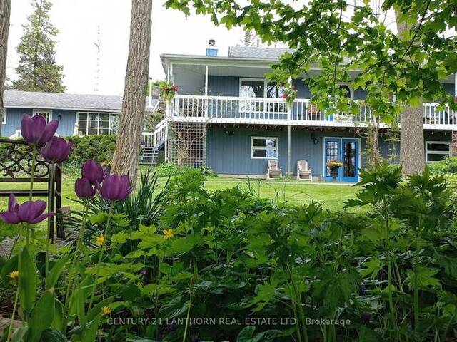 430 LAKESIDE DRIVE Prince Edward Ontario, K0K 1T0 - 5 Bedrooms Waterfront Home For sale