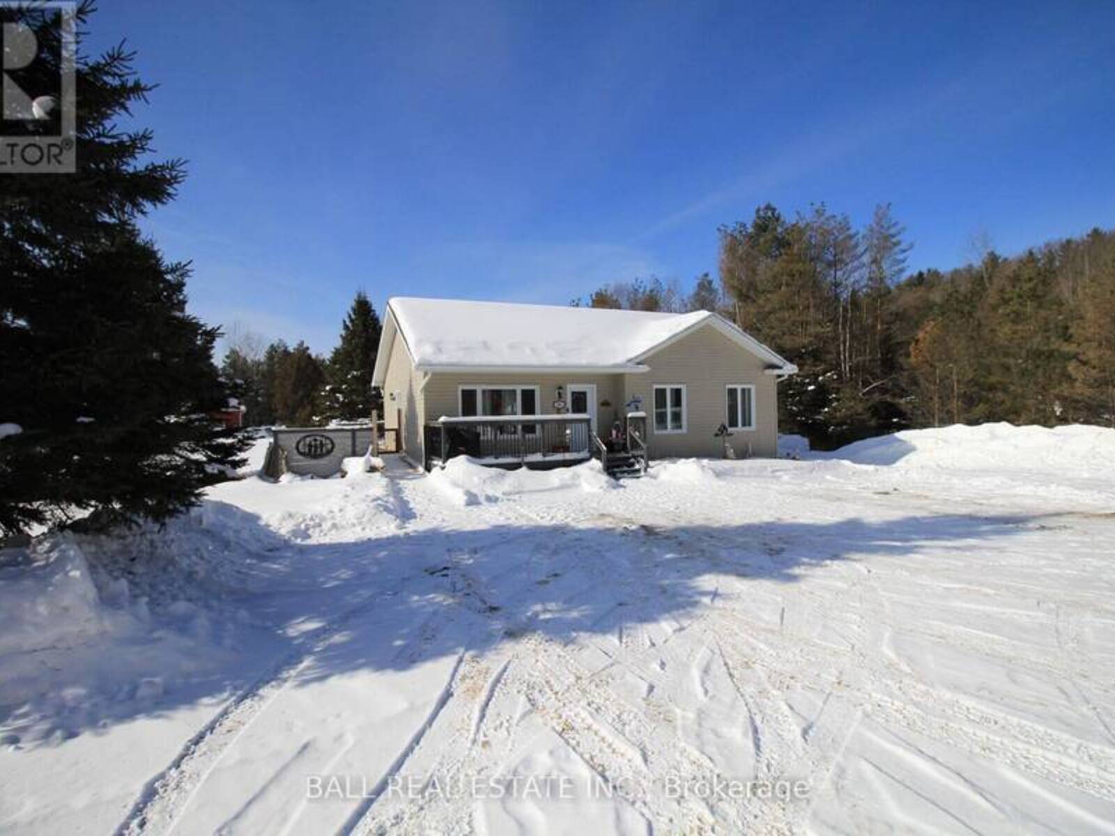 41 MAXWELL SETTLEMENT ROAD, Bancroft, Ontario K0L 1C0