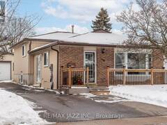 1296 BELAIR CRESCENT Oshawa Ontario, L1K 1H1