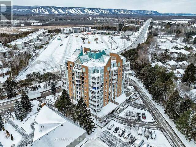 901 - 24 RAMBLINGS WAY Collingwood Ontario, L9Y 5C6 - 2 Bedrooms Waterfront Condo For Sale