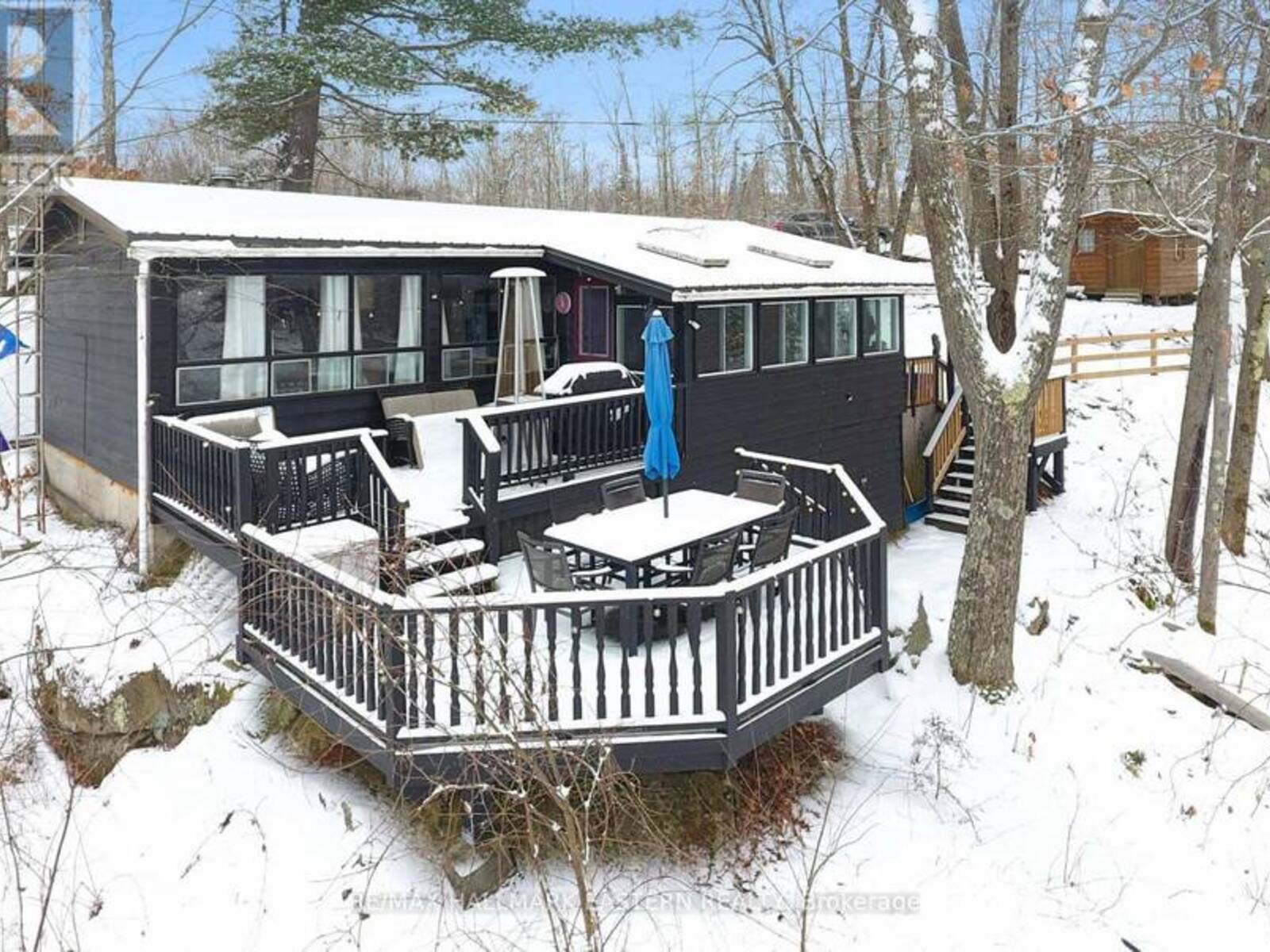 2335 LAKESIDE ROAD, North Kawartha, Ontario K0L 2H0