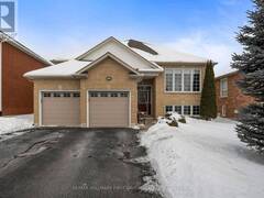 1047 INTERLAKE DRIVE Oshawa Ontario, L1K 2M5