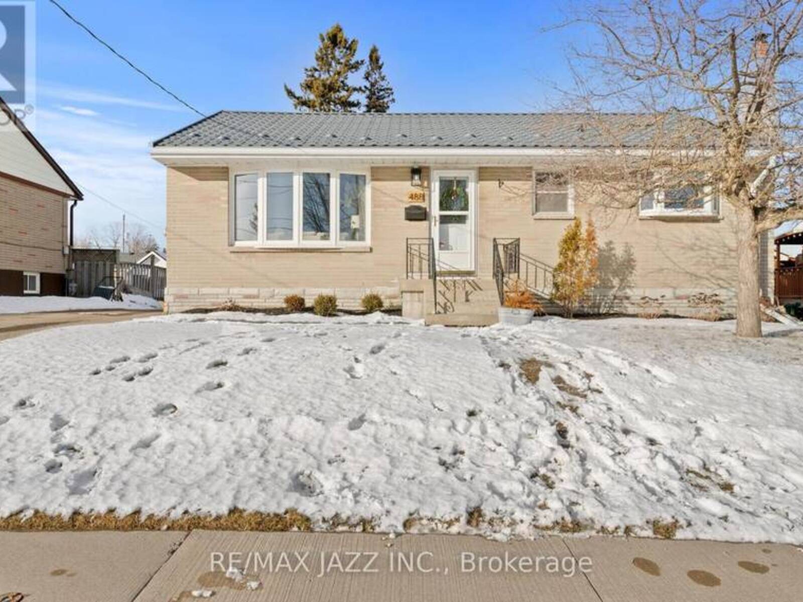 488 ANNAPOLIS AVENUE, Oshawa, Ontario L1J 2Y7