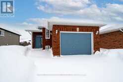 7 MIDLAND DRIVE | Lindsay Ontario | Slide Image One