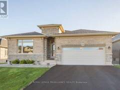 54 STONECREST BOULEVARD Quinte West Ontario, K8R 0A4