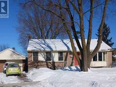 912 ELMDALE CRESCENT Peterborough Ontario, K9H 6G3