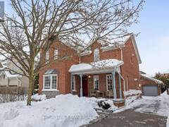 32 BLACKFRIAR AVENUE Whitby Ontario, L1M 1E4