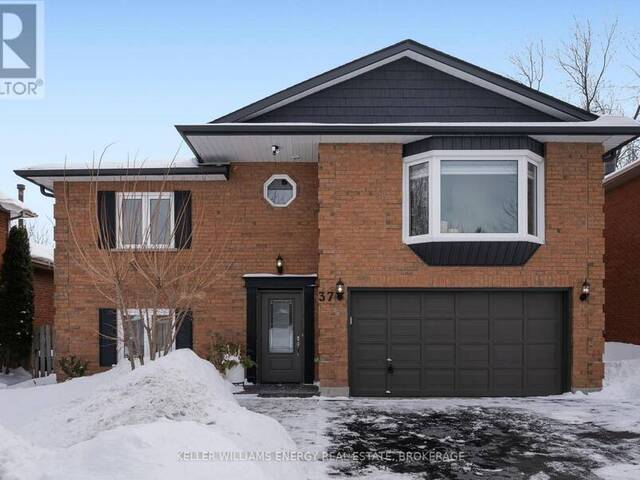 37 LIMESTONE CRESCENT Whitby Ontario, L1N 8P1 - 4 Bedrooms Home For Sale