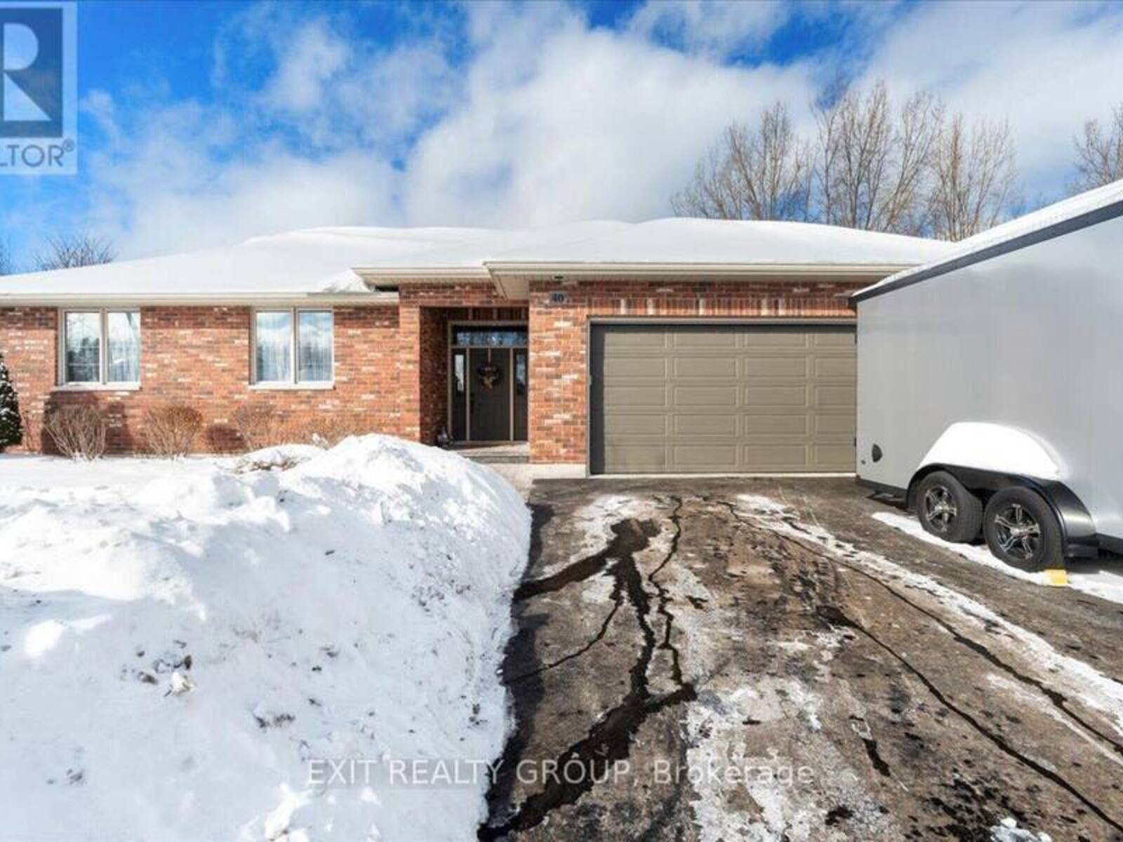 40 KAWARTHA COURT, Belleville, Ontario K8N 0C1