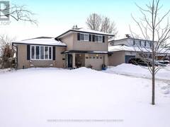 860 CARNABY CRESCENT Oshawa Ontario, L1G 2Y8