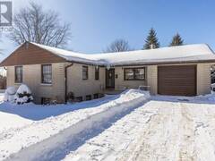 1359 DOBBIN AVENUE Peterborough Ontario, K9J 6B1