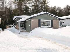 1673 REDWOOD DRIVE Peterborough Ontario, K9K 1M2