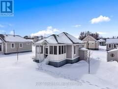 37 BUTTERNUT LANE Prince Edward Ontario, K0K 1P0