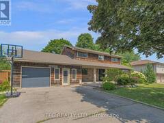 490 CONLIN ROAD E Oshawa Ontario, L1L 0M9