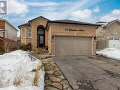 44 GOODWIN AVENUE Clarington Ontario, L1C 4Z5