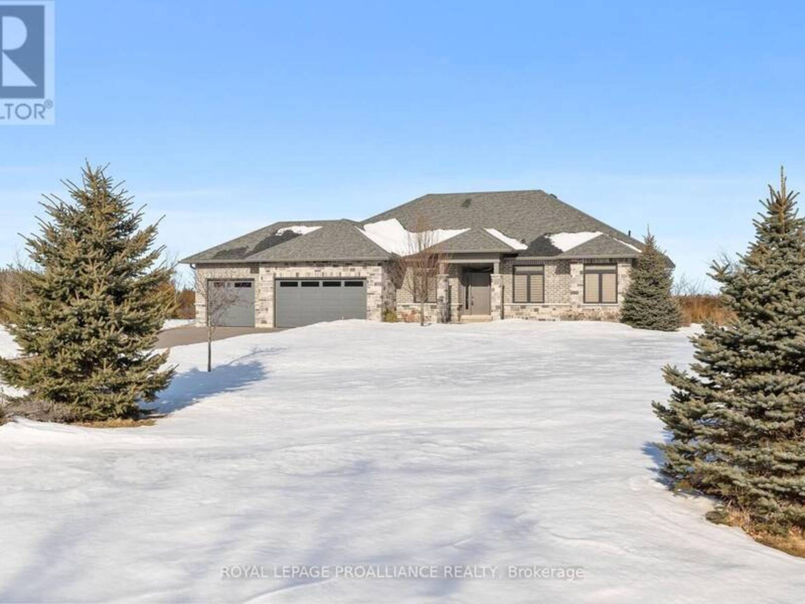 32 WOODLAND TRAIL, Prince Edward, Ontario K8N 4Z1