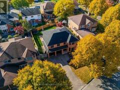 890 ROYAL ORCHARD DRIVE Oshawa Ontario, L1K 2A1