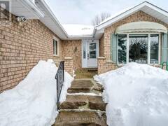 4 OLDE FOREST LANE Bobcaygeon Ontario, K0M 1A0