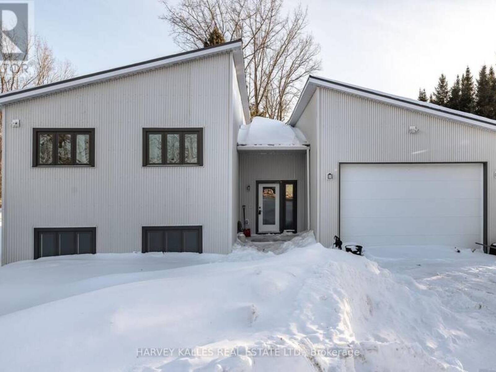 55 COUNTY ROAD 1, Prince Edward, Ontario K0K 2T0