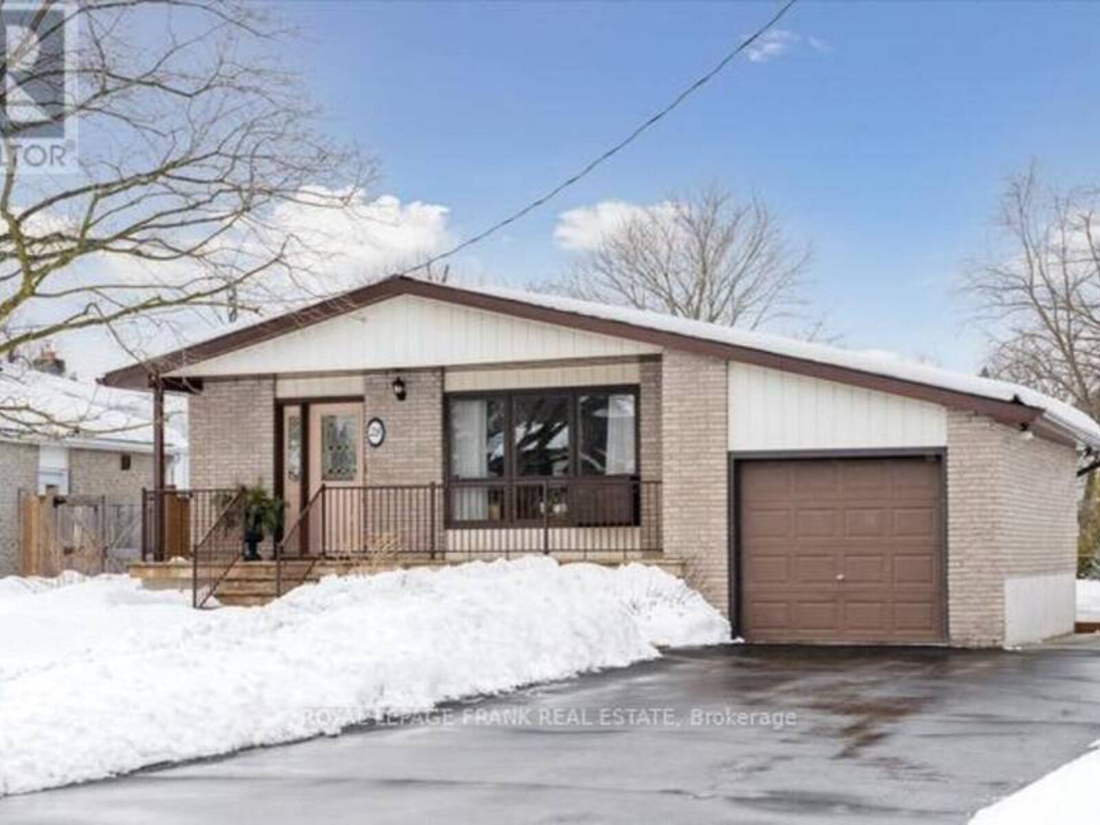 28 THIRD AVENUE N, Uxbridge, Ontario L9P 1K2