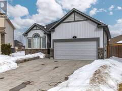 10 WALNUT CRESCENT Belleville Ontario, K8N 0E3