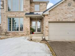 210 DUNDAS STREET W Paris Ontario, N3L 4H3