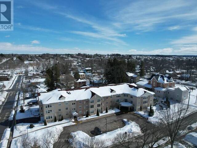 211 - 8 HURON STREET Lindsay Ontario, K9V 6K8 - 2 Bedrooms Condo For Sale