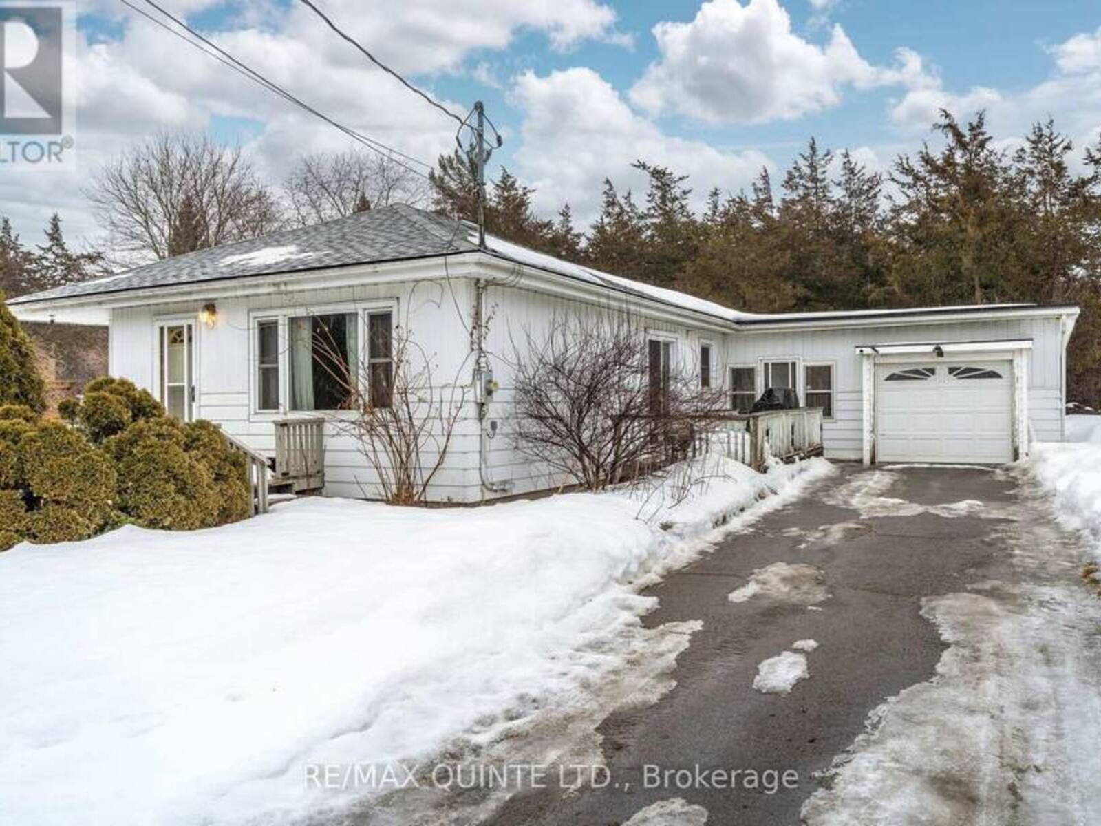 366 CANNIFTON ROAD N, Belleville, Ontario K0K 1H0