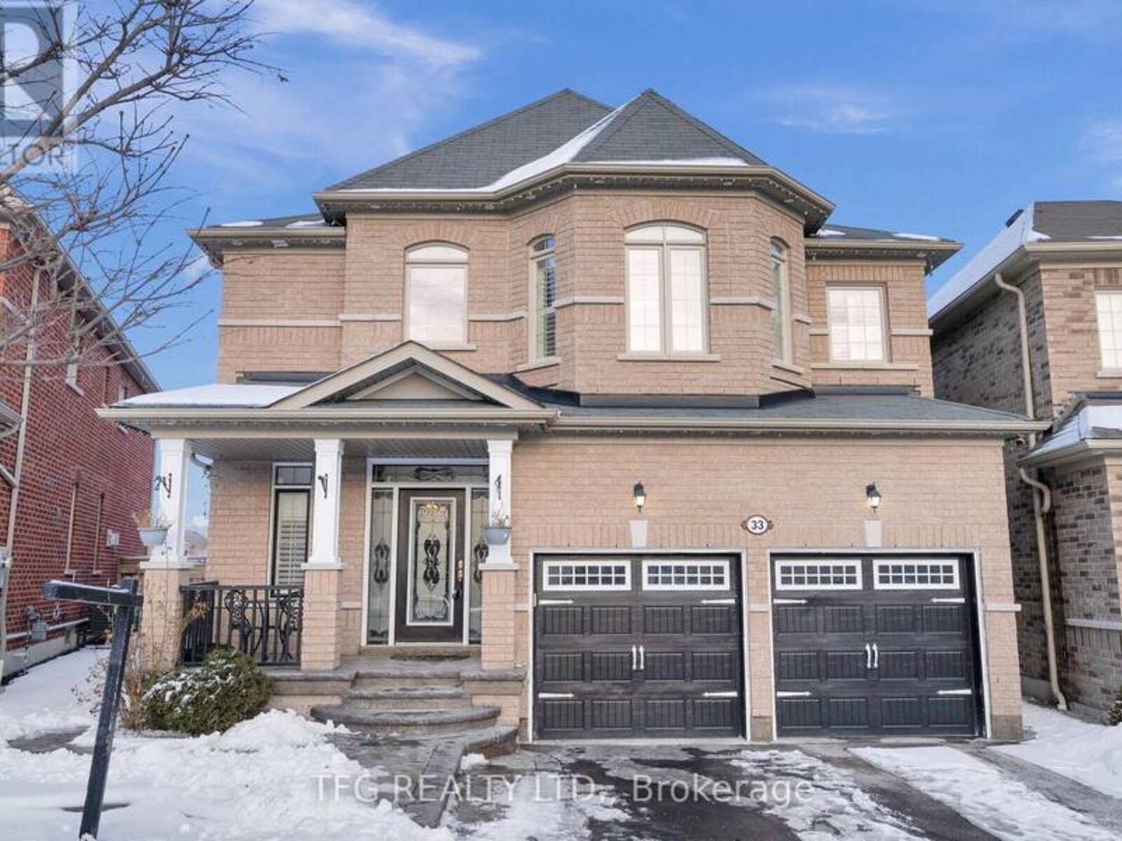 33 SHELL DRIVE, Ajax, Ontario L1T 4R2