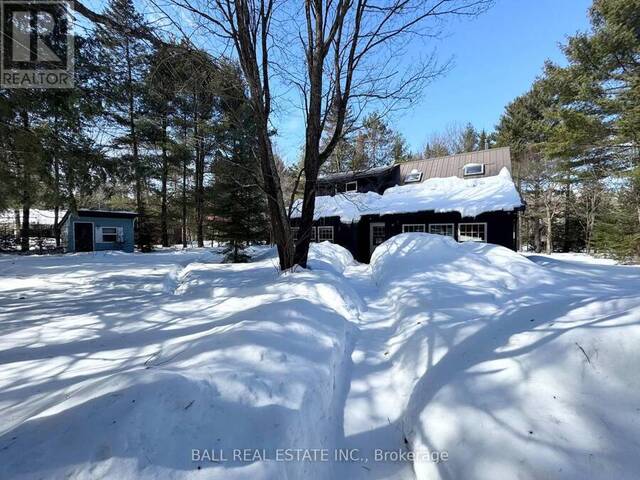 11 GLORY CRESCENT Bancroft Ontario, K0L 1C0 - 4 Bedrooms Waterfront Home For sale