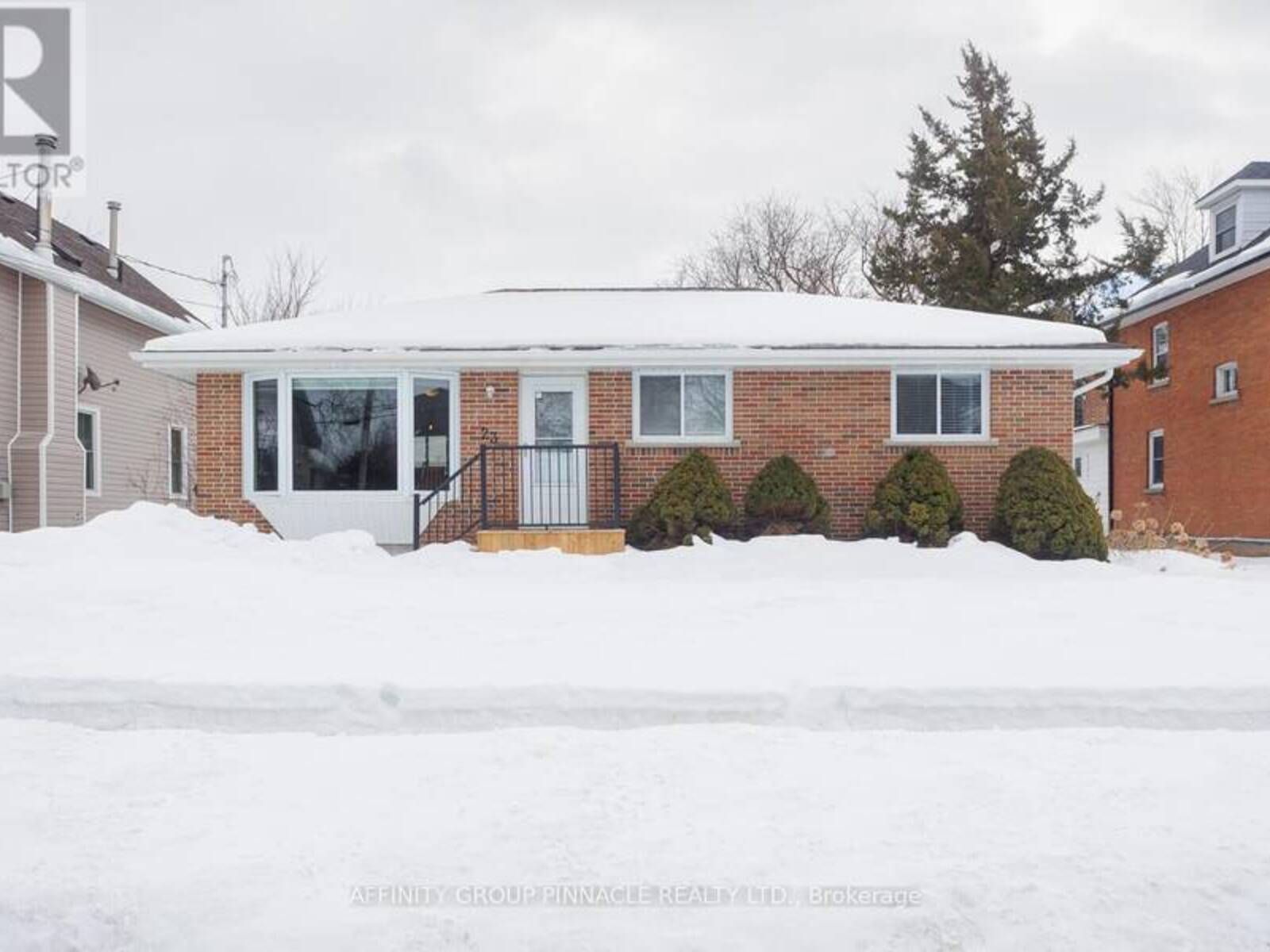 23 ELGIN STREET, Lindsay, Ontario K9V 3W2