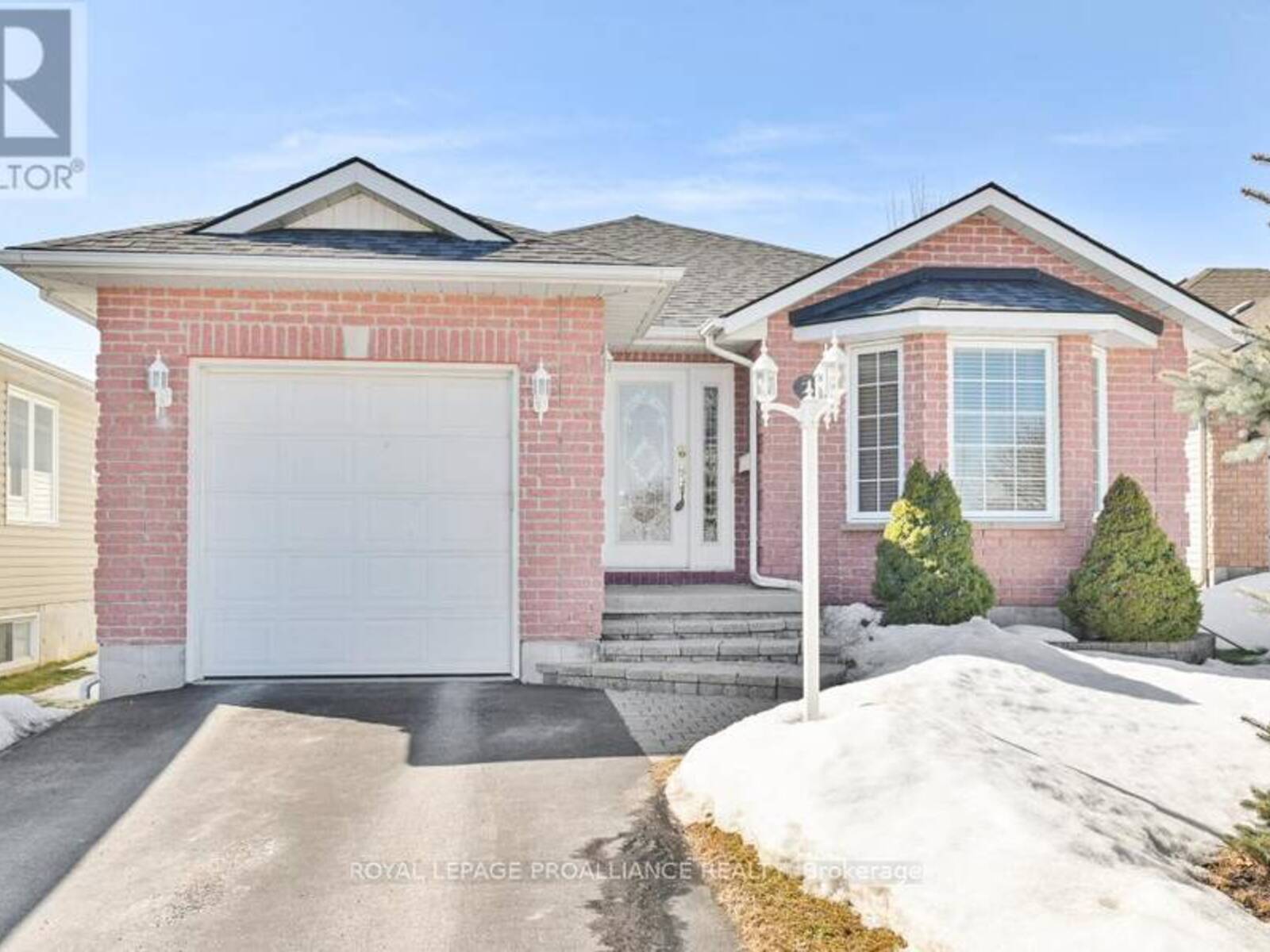 21 MOIRA LEA COURT, Belleville, Ontario K8N 0L3