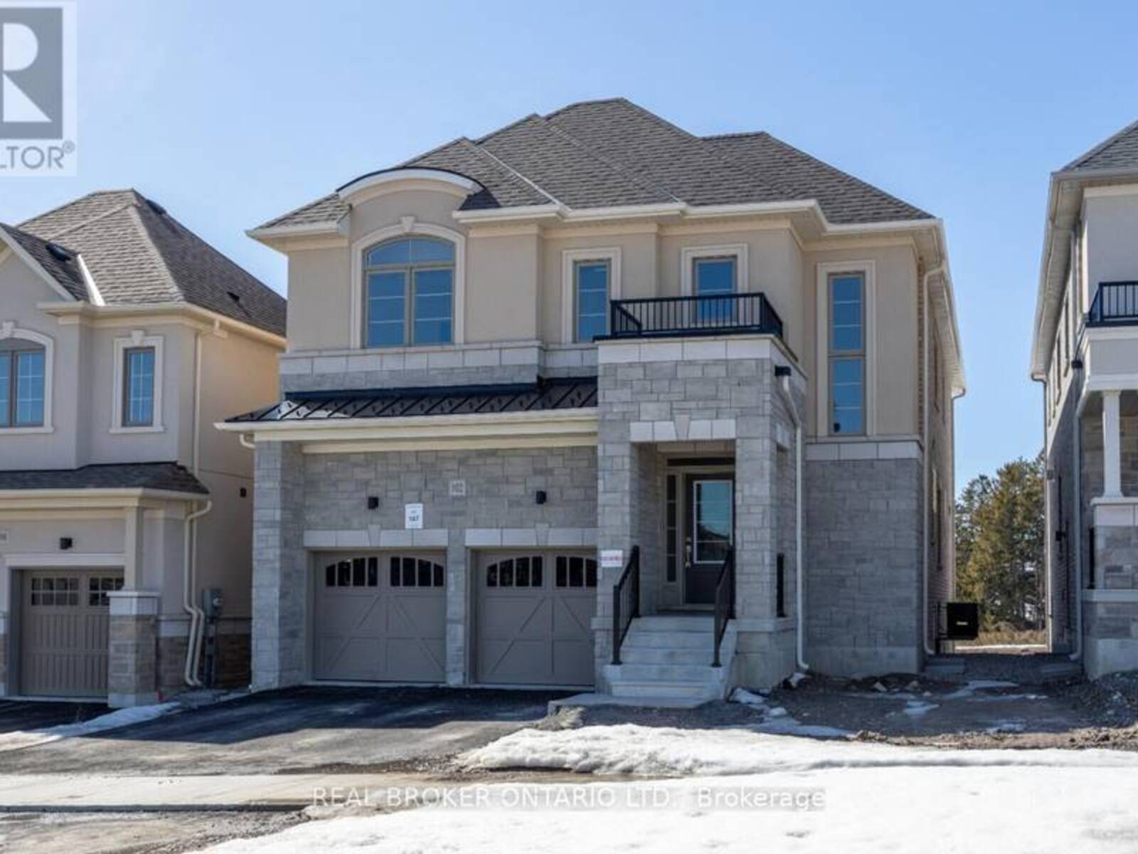 102 BELMONT DRIVE, Clarington, Ontario L1B 0W8