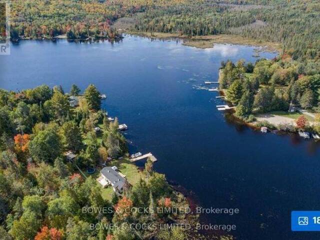 40 PARADISE ISLAND Bancroft Ontario, K0L 1C0 - 4 Bedrooms Waterfront Home For sale