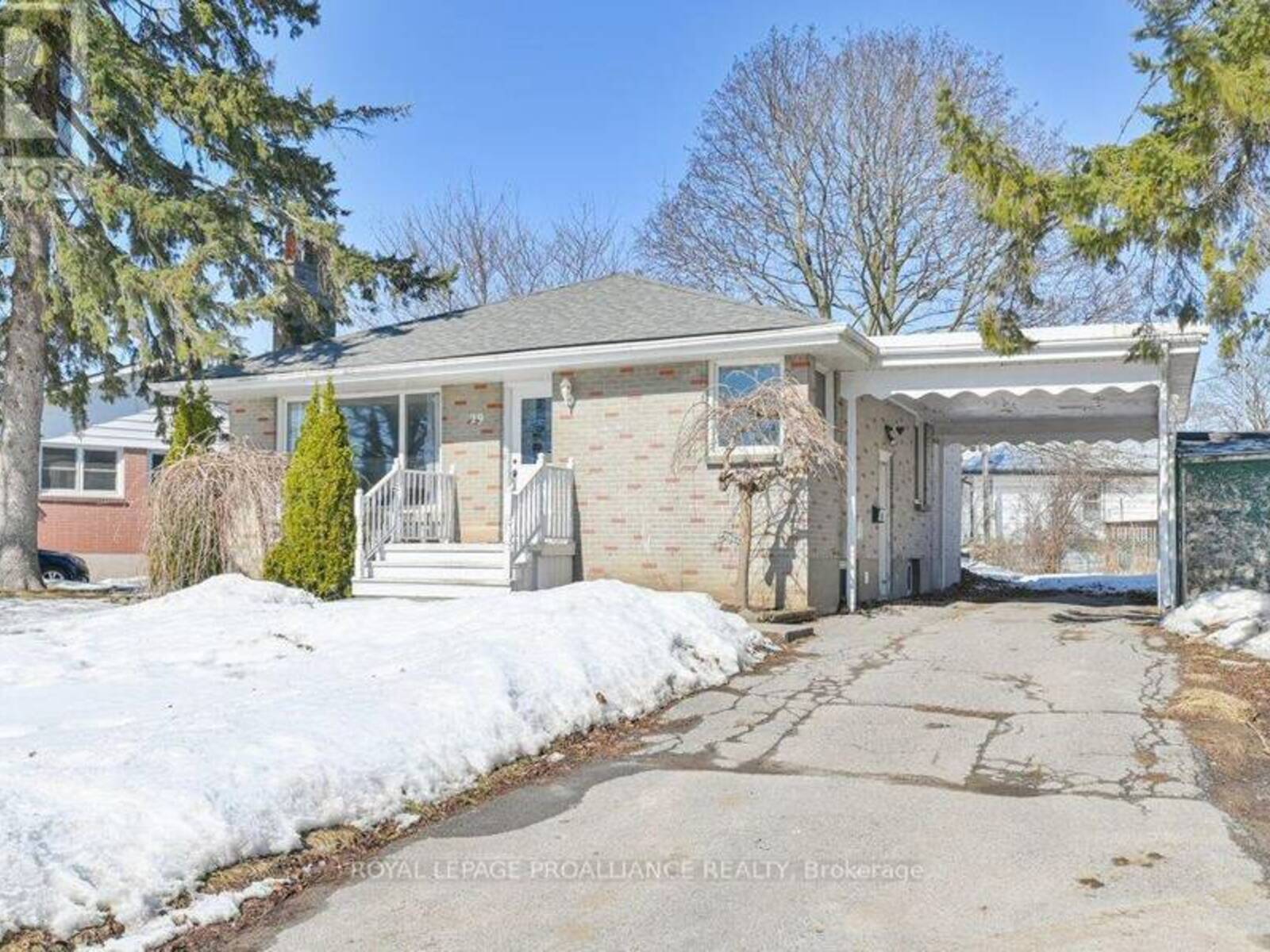 29 SECOND AVENUE, Quinte West, Ontario K8V 5M5