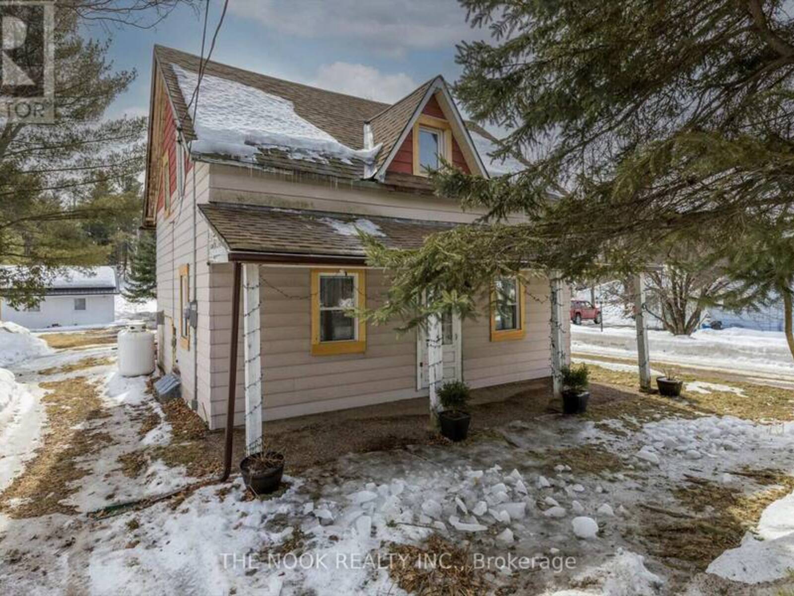 45 BRIDGE STREET E, Bancroft, Ontario K0L 1C0