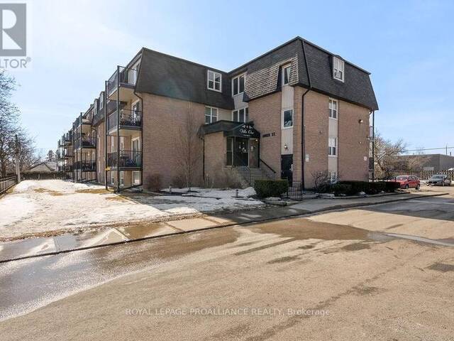 402 - 80 GRIER STREET Belleville Ontario, K8P 3A3 - 2 Bedrooms Condo For Sale