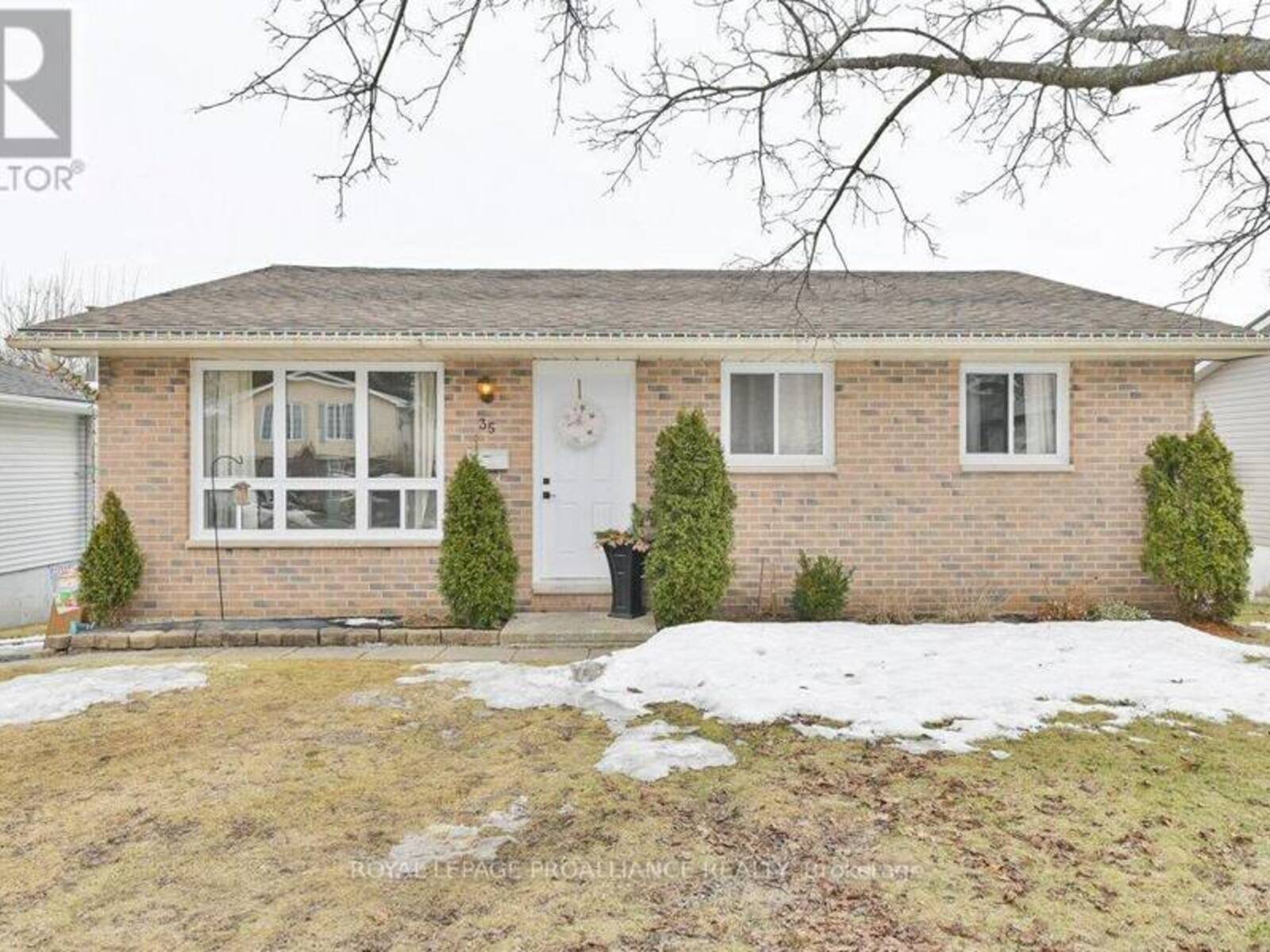 35 VAN ALSTINE DRIVE, Quinte West, Ontario K8V 6K7