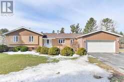 74 PINEVIEW DRIVE | Tweed Ontario | Slide Image Two