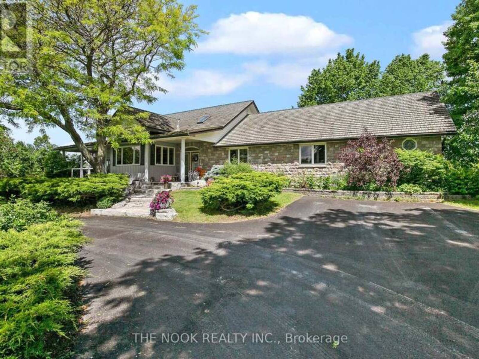 593 PIGEON CREEK ROAD, Kawartha Lakes, Ontario L0B 1K0