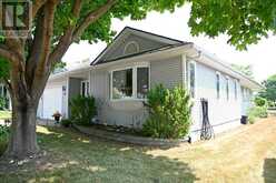 26 HERITAGE DRIVE | Prince Edward Ontario | Slide Image Four
