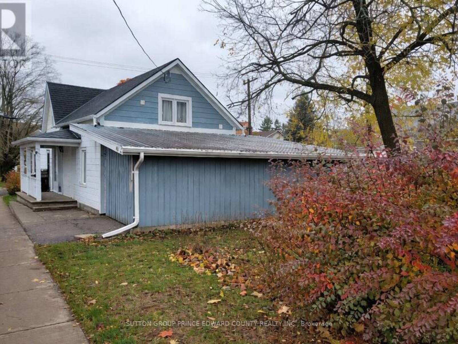 11 LOW STREET, Prince Edward, Ontario K0K 2T0