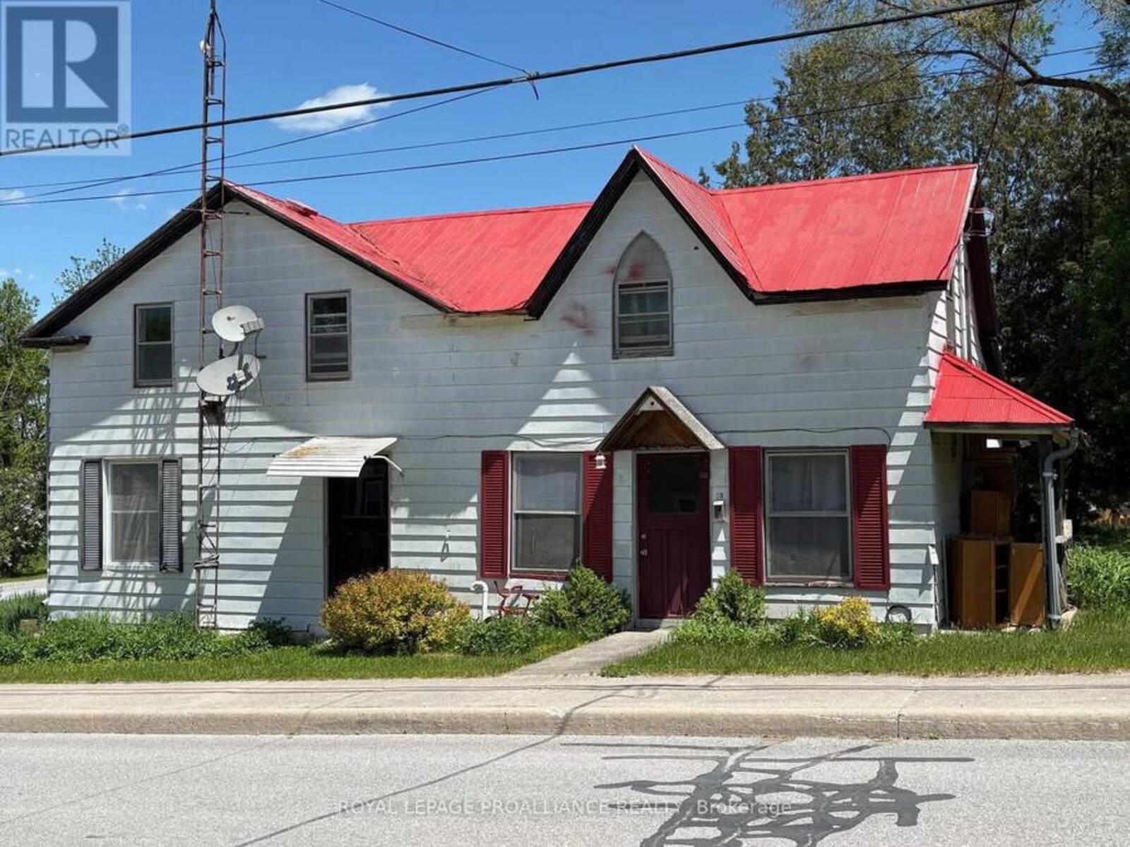 25 THOMAS STREET, Centre Hastings, Ontario K0K 3H0