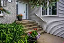 75 OXFORD STREET | North Kawartha Ontario | Slide Image Four