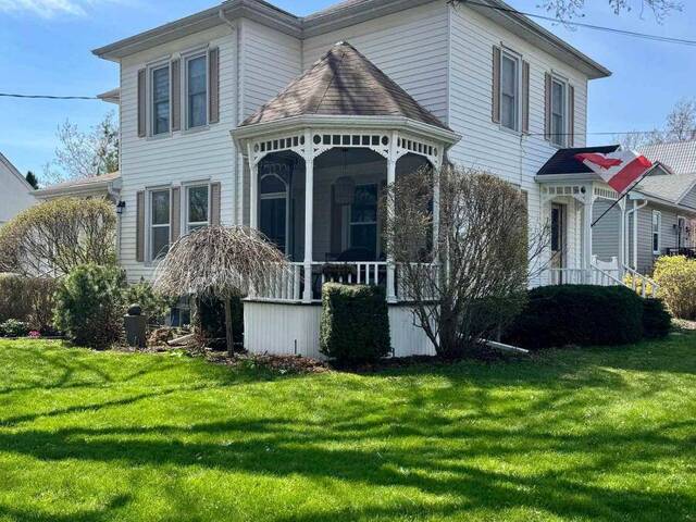 47 PAUL STREET Prince Edward Ontario, K0K 2T0 - 3 Bedrooms Home For Sale